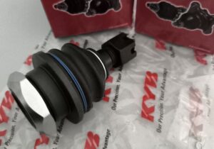 Rotula Inferior KYB Nissan D21/D22